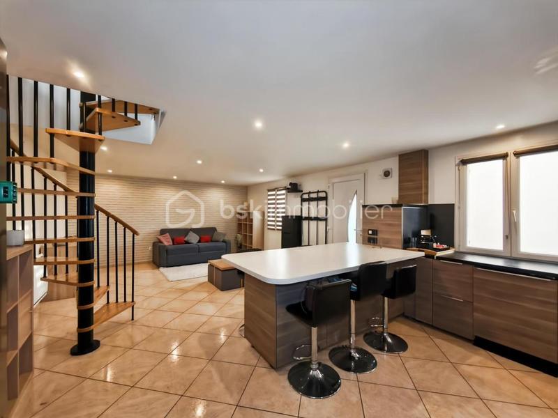 Maison de ville - 79 m² - 3 pièces