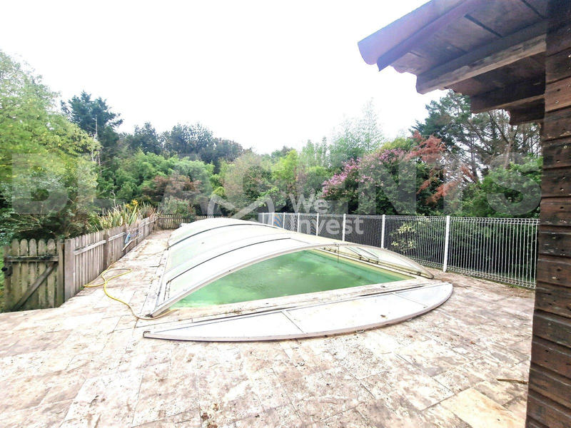 Maison - 230 m² - 7 pièces