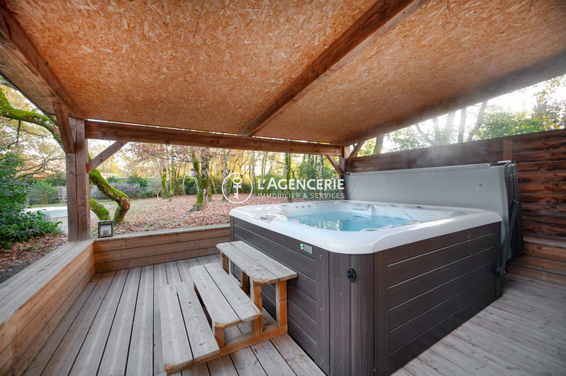 Maison - 175 m² - 6 pièces