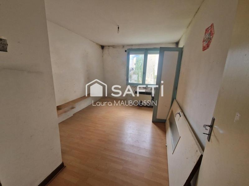 Maison - 99 m² - 7 pièces