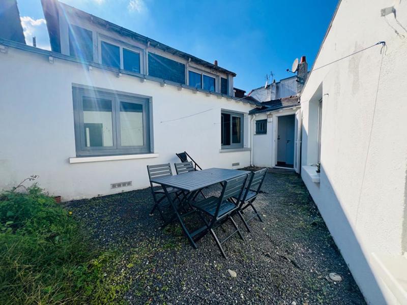 Immeuble - 170 m² - 7 pièces