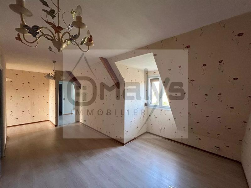 Maison - 180 m² - 7 pièces