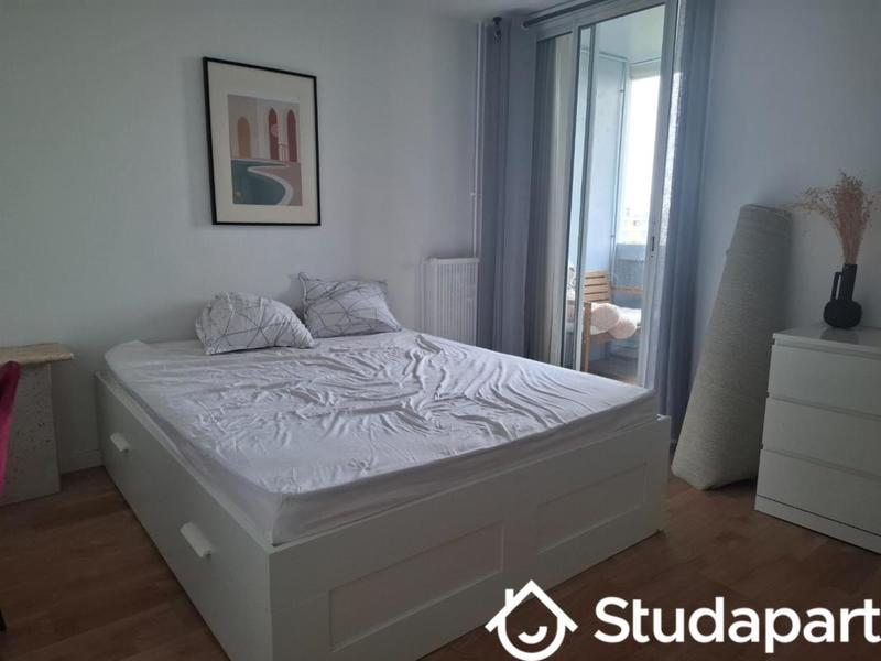 Appartement - 83 m² - 4 pièces