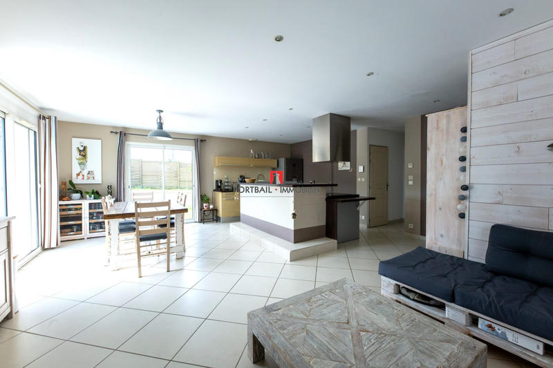 Maison - 123 m² - 5 pièces