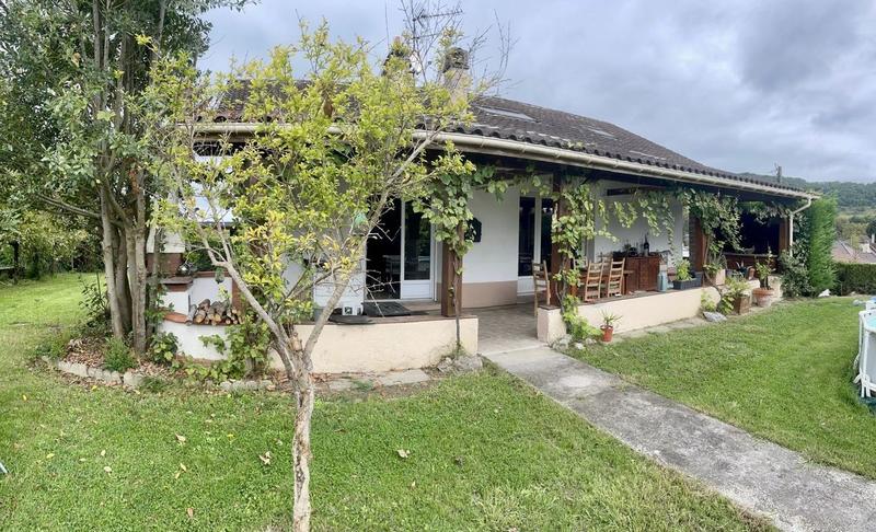 Propriété - 171 m² - 8 pièces