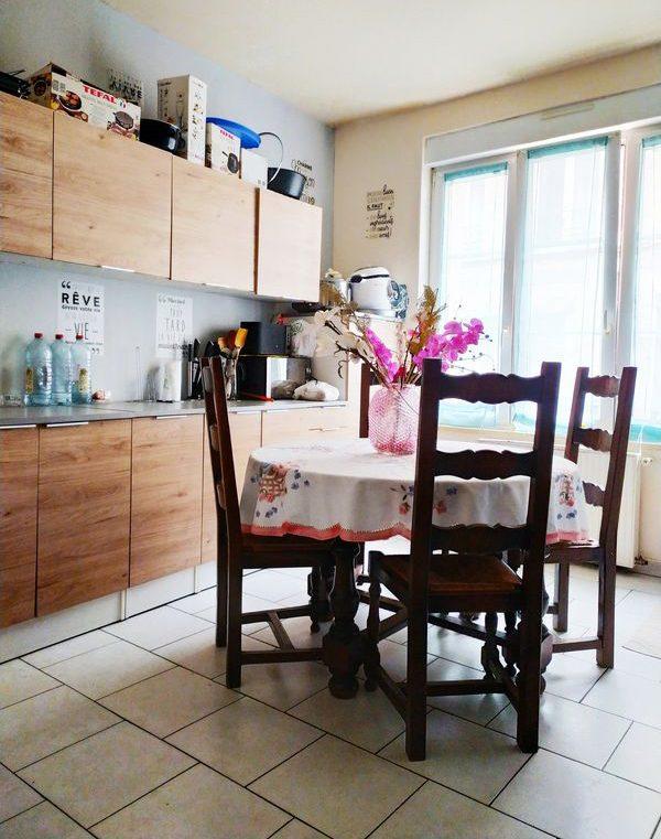 Maison traditionnelle - 145 m² - 9 pièces