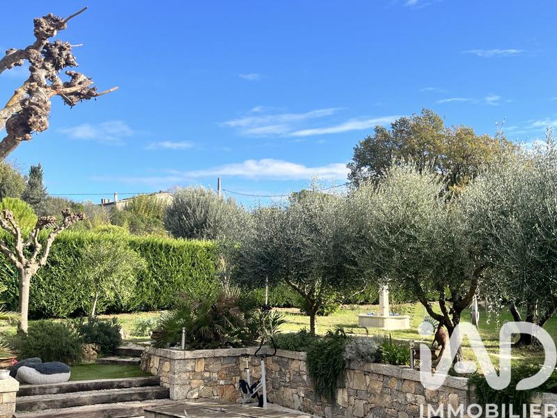 Maison - 142 m² - 5 pièces