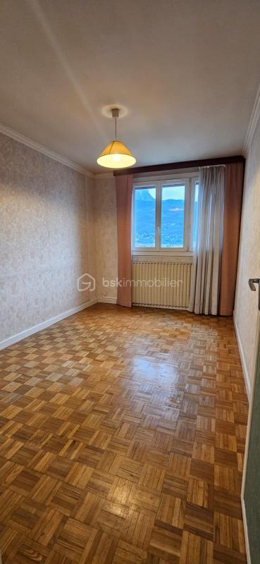 Appartement - 83 m² - 3 pièces