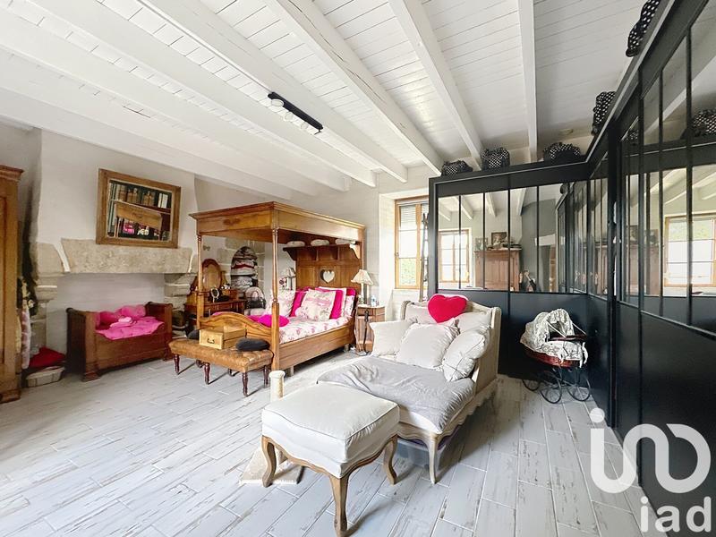 Maison - 312 m² - 8 pièces