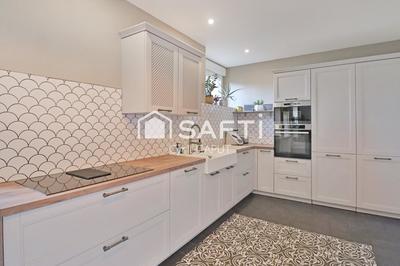 Maison - 174 m² - 6 pièces