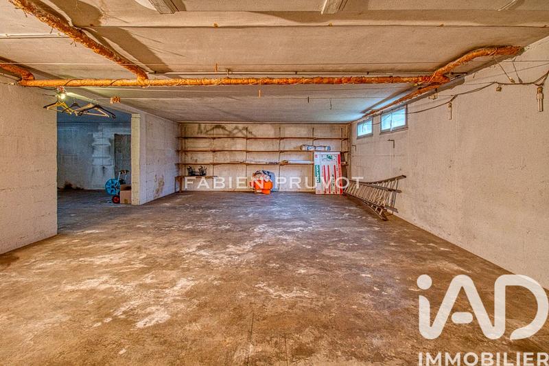 Maison - 92 m² - 5 pièces