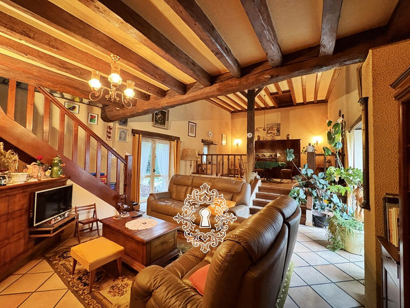 Maison - 195 m² - 5 pièces