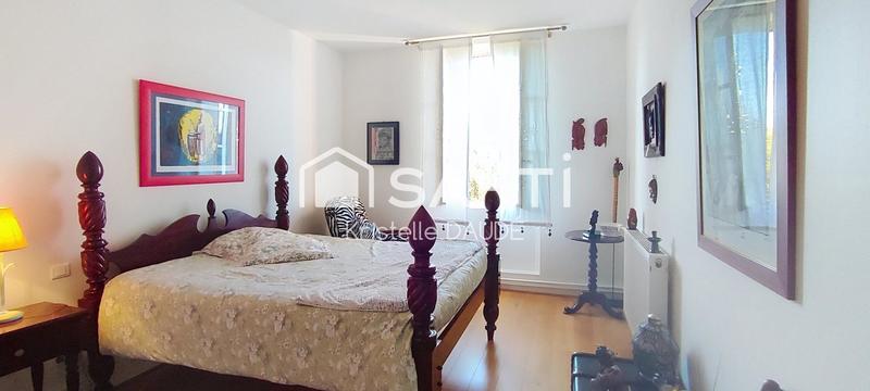 Maison de maîtres - 241 m² - 8 pièces