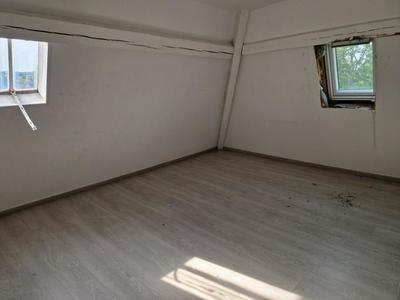 Duplex - 56 m² - 5 pièces