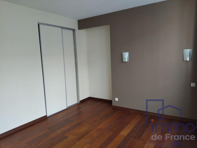 Appartement - 140 m² - 4 pièces