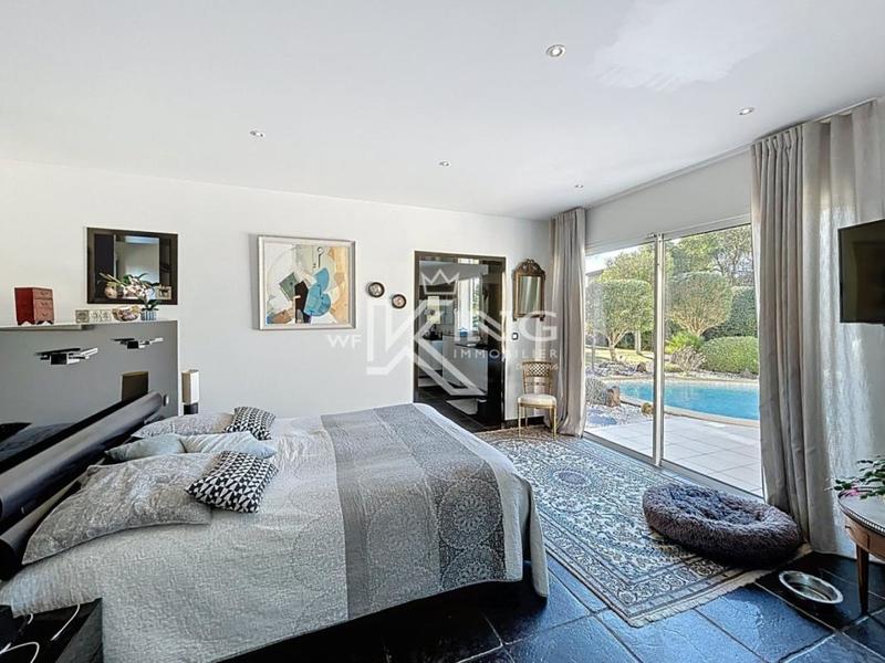 Villa - 178 m² - 6 pièces