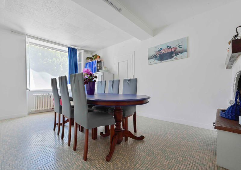 Maison en pierre - 185 m² - 6 pièces