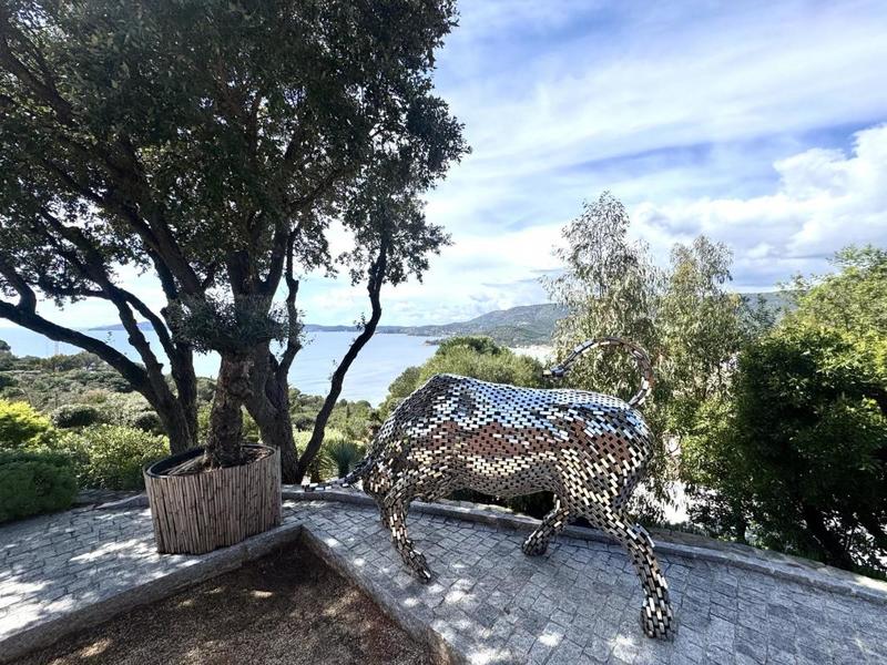 Maison - 210 m² - 7 pièces