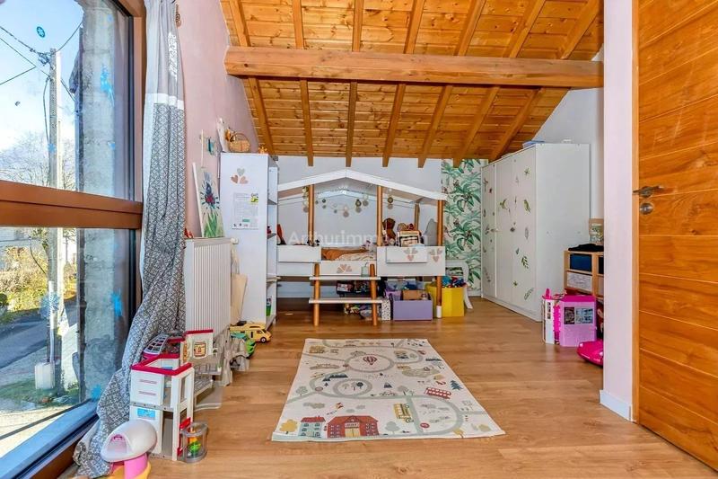 Maison - 140 m² - 4 pièces