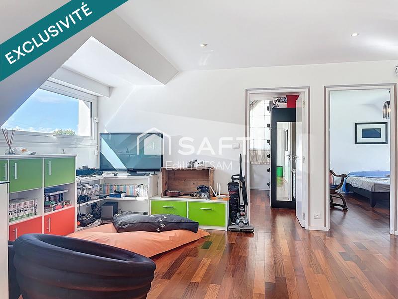 Maison - 237 m² - 7 pièces