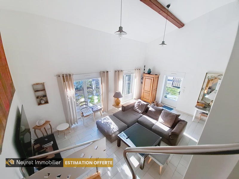 Maison - 104 m² - 4 pièces