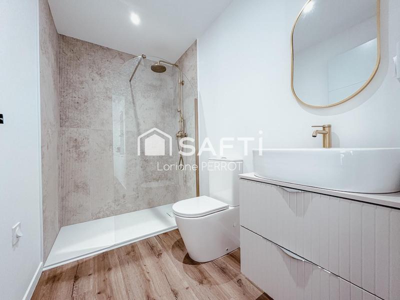 Maison - 200 m² - 5 pièces