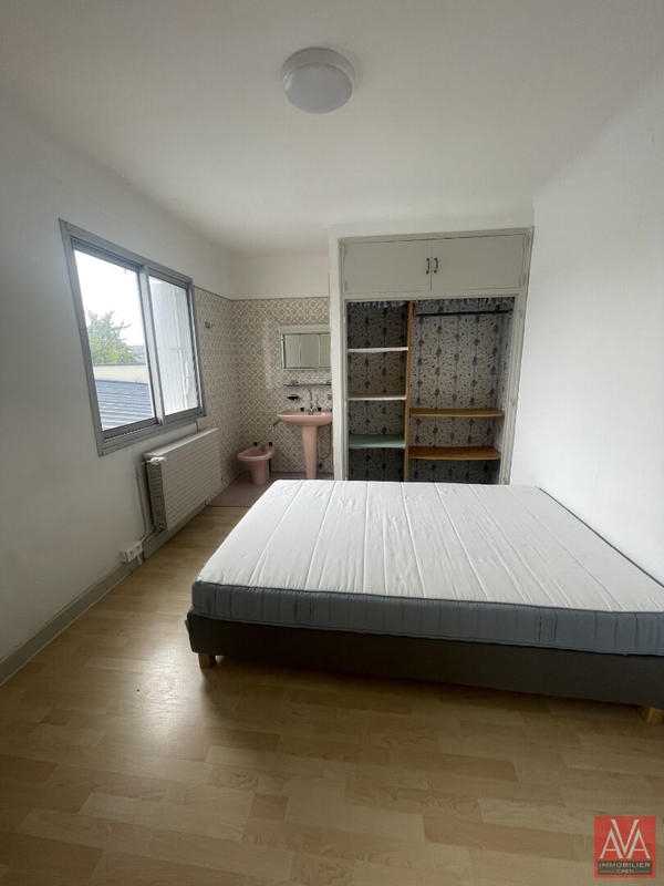 Immeuble - 17 pièces