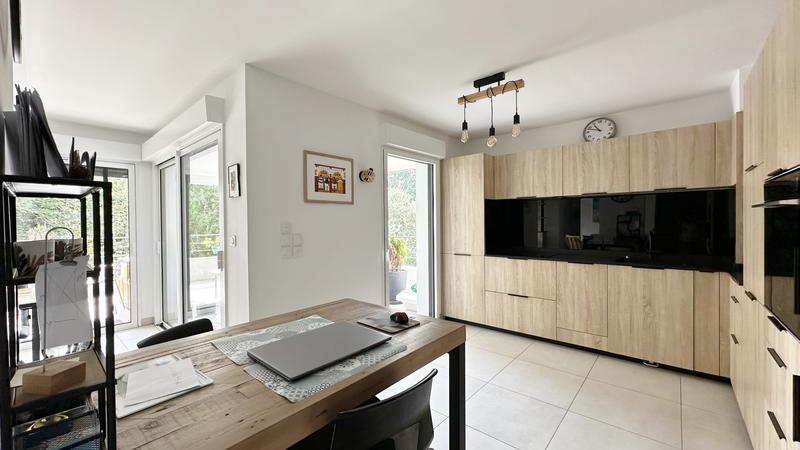 Appartement sur toit - 92 m² - 4 pièces