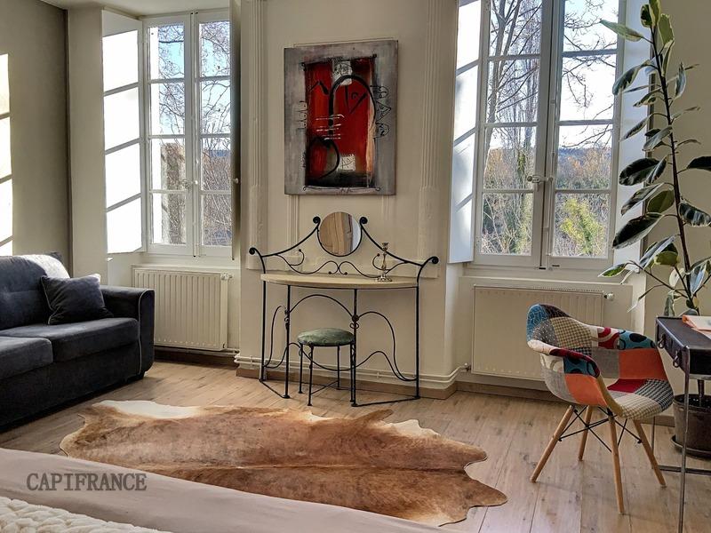 Propriété - 561 m² - 14 pièces