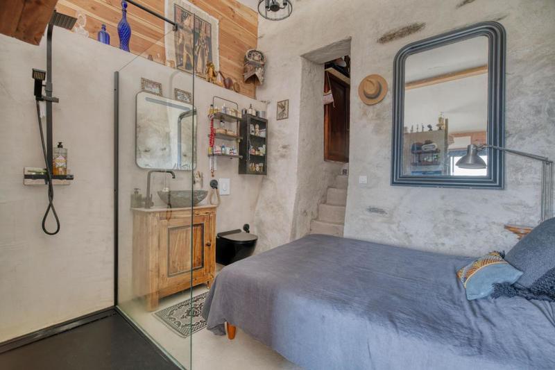 Maison - 298 m² - 10 pièces