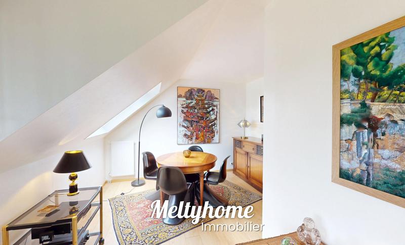 Appartement - 85 m² - 4 pièces