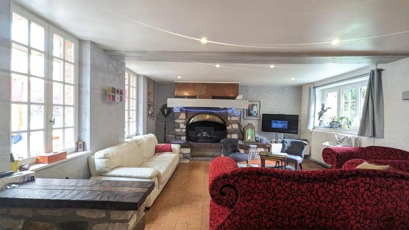 Maison - 183 m² - 6 pièces