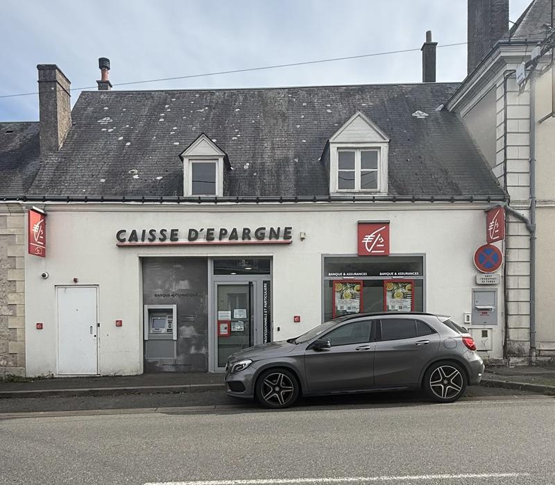 Local commercial - 90 m² - 6 pièces