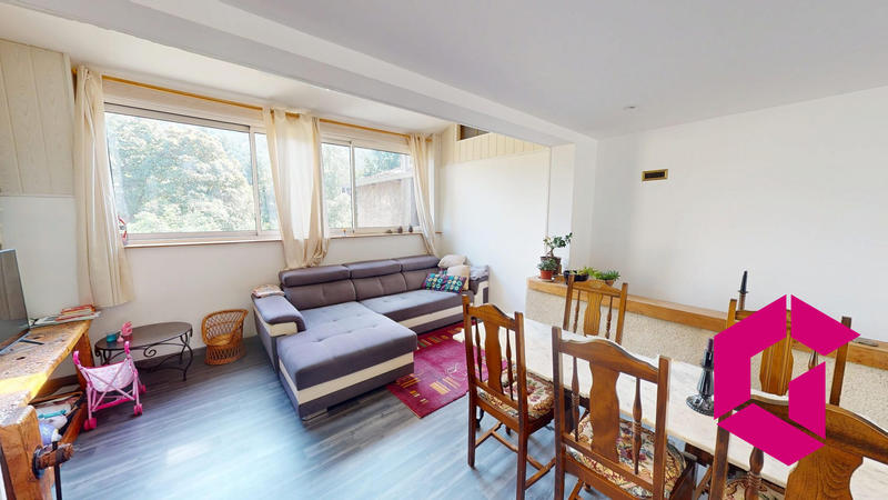 Maison - 95 m² - 3 pièces