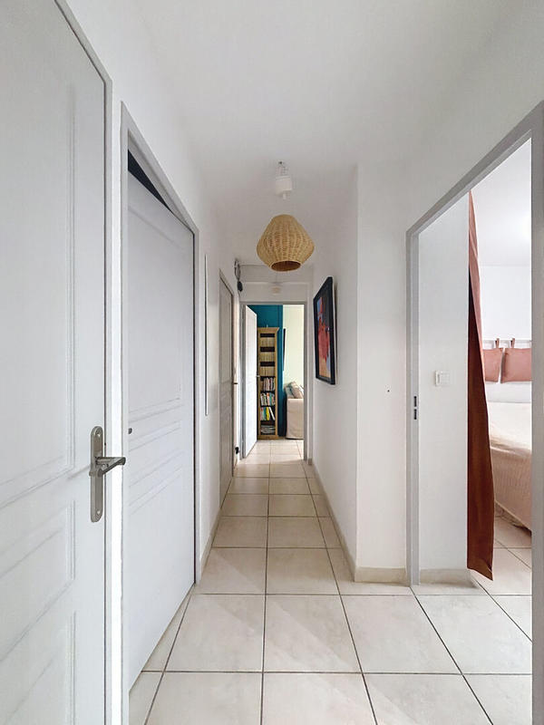 Appartement - 90 m² - 4 pièces