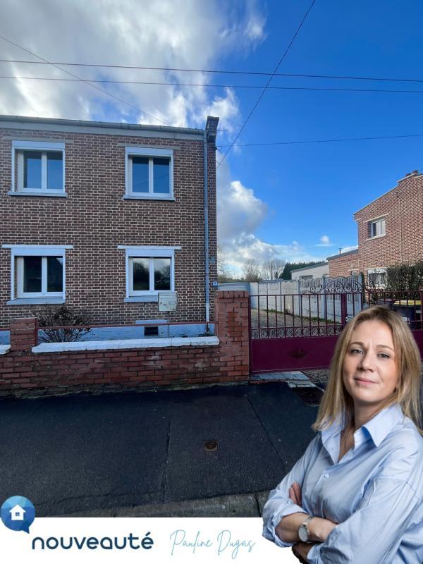 Maison - 90 m² - 5 pièces