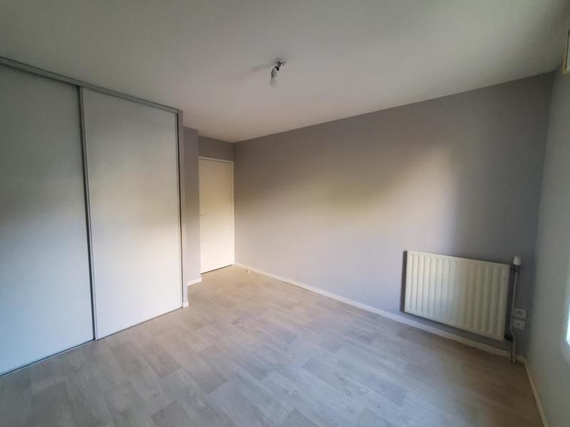 Appartement ancien - 80 m² - 4 pièces