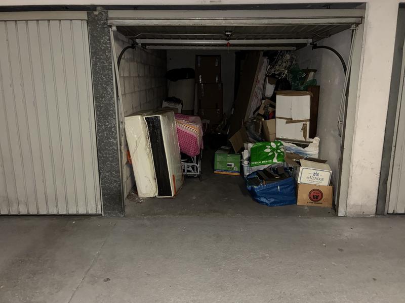 Parking / Garage - 12 m²