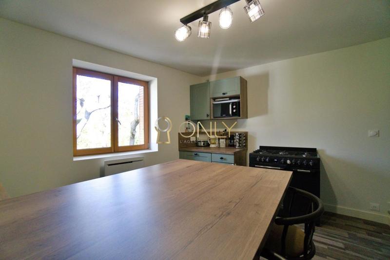 Appartement - 85 m² - 3 pièces