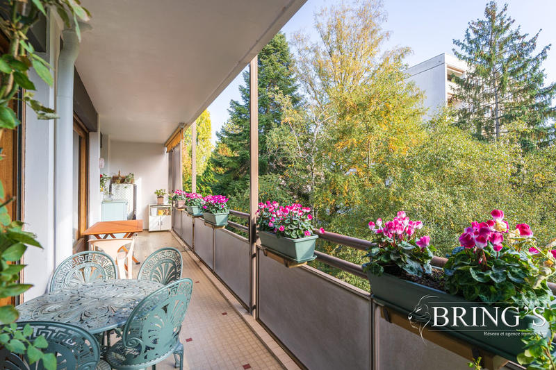 Appartement - 101 m² - 6 pièces