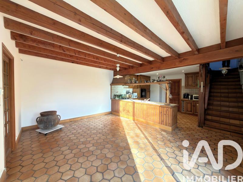 Maison - 200 m² - 7 pièces