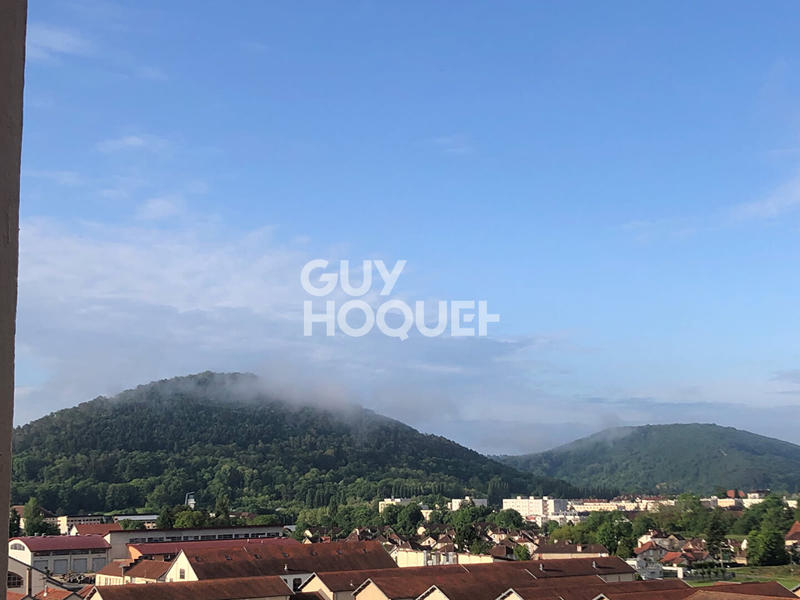 Appartement - 94 m² - 5 pièces