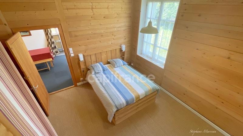 Maison - 250 m² - 6 pièces