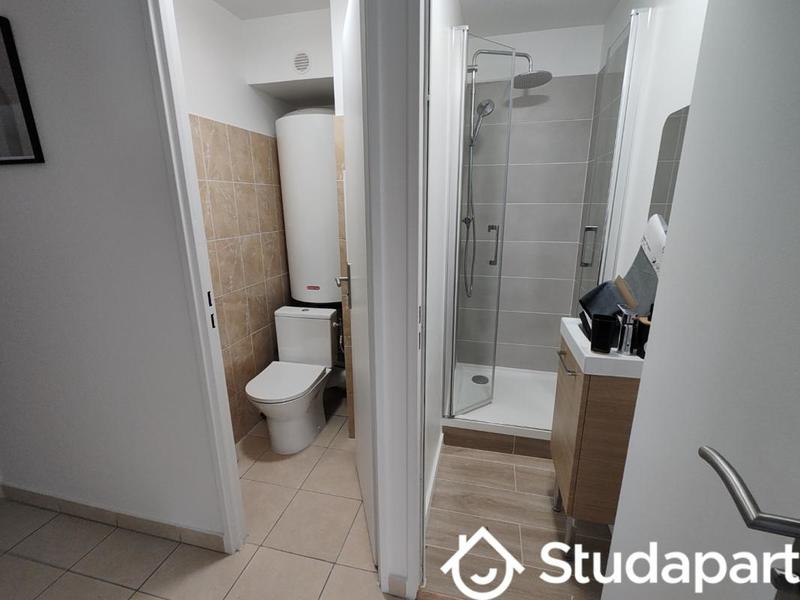 Chambre - 13 m² - 1 pièce