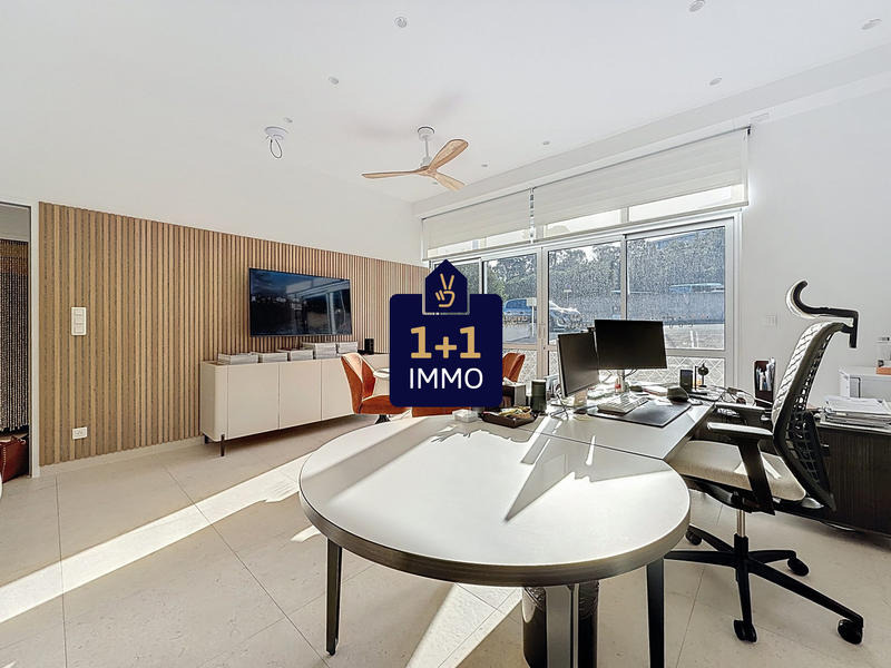 Local d'activités - 99 m² - 3 pièces