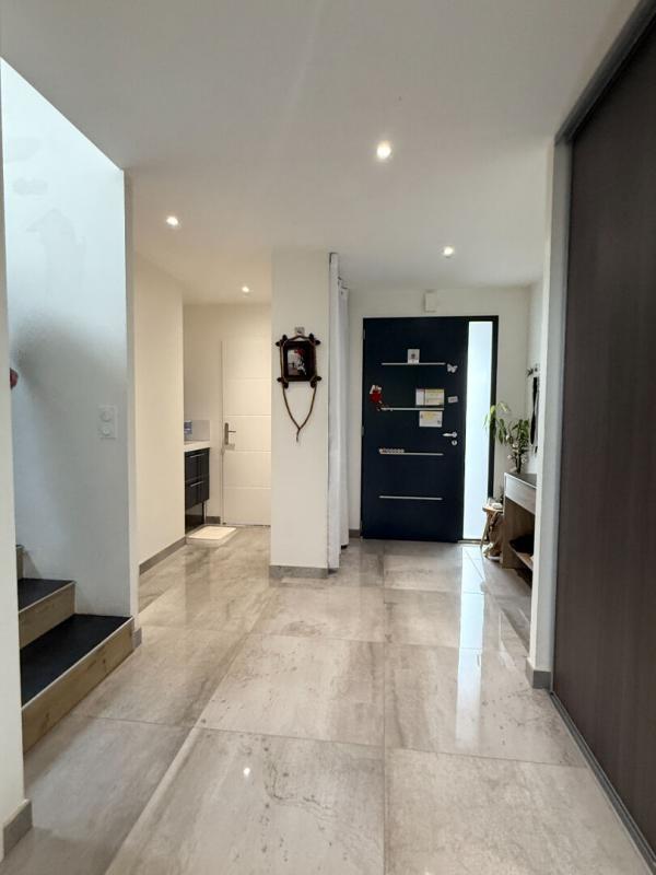 Maison - 143 m² - 5 pièces