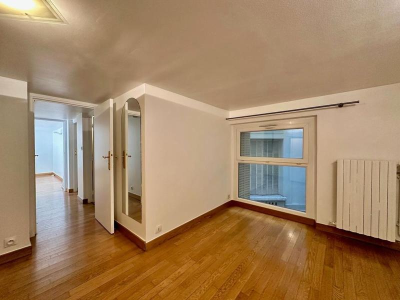 Appartement - 100 m² - 4 pièces