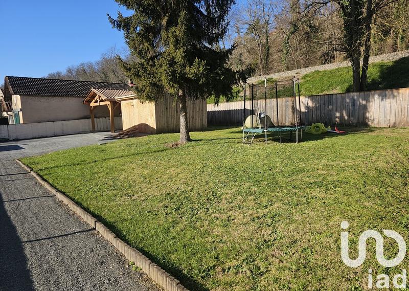 Maison - 243 m² - 9 pièces