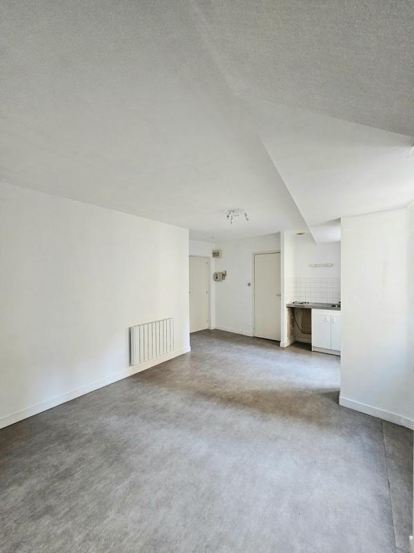 Studio - 21 m² - 1 pièce