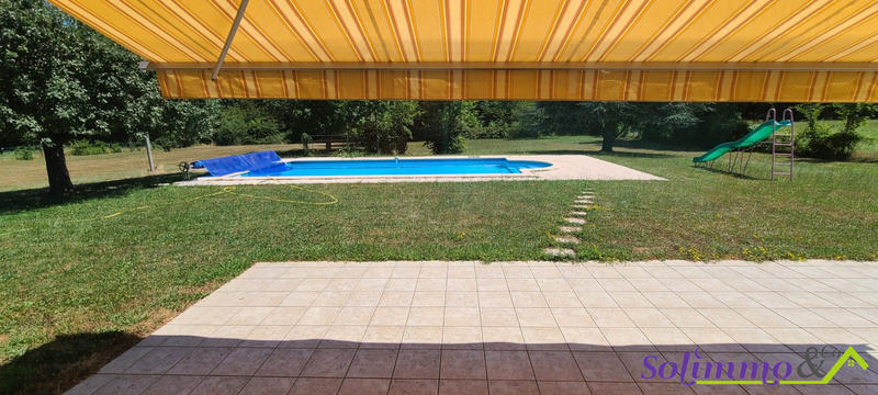 Villa - 212 m² - 5 pièces